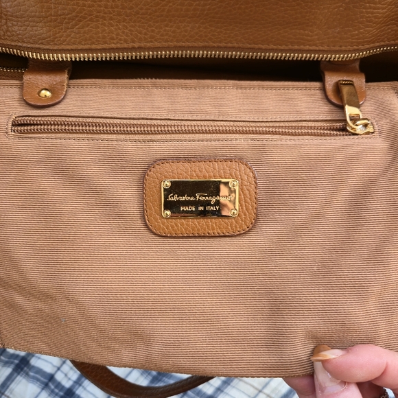 FERRAGAMO TOTE Carmel - Picture 13 of 17